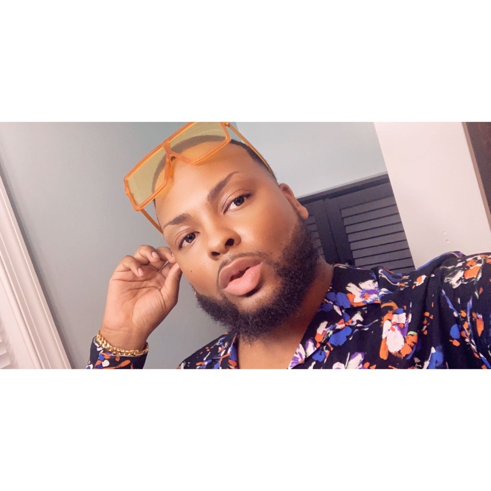 Meet your Posher, Devin